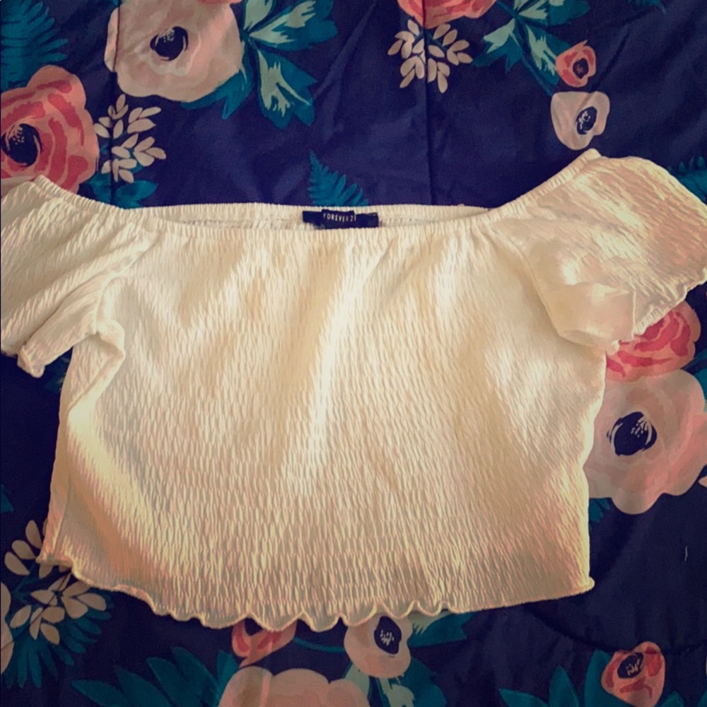 Crop top